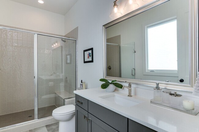 Building Photo - Extrordinary 4BD, 4.5BA Raleigh Home in an...