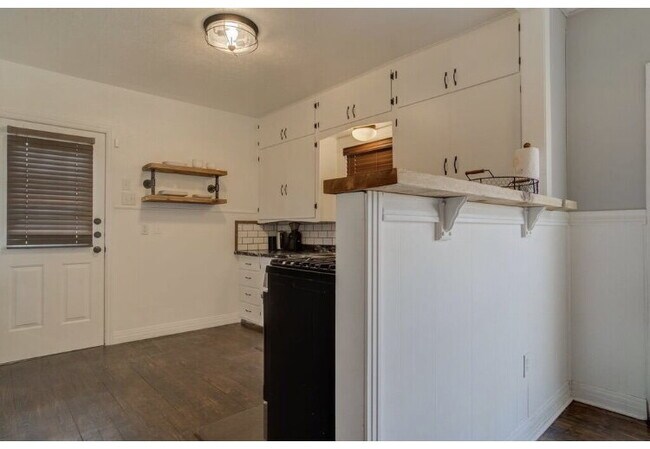 Building Photo - Charming Home in Tech Terrace – Updated & ...