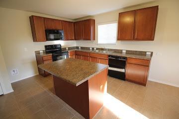 Building Photo - 9001 Tall Sky Trc