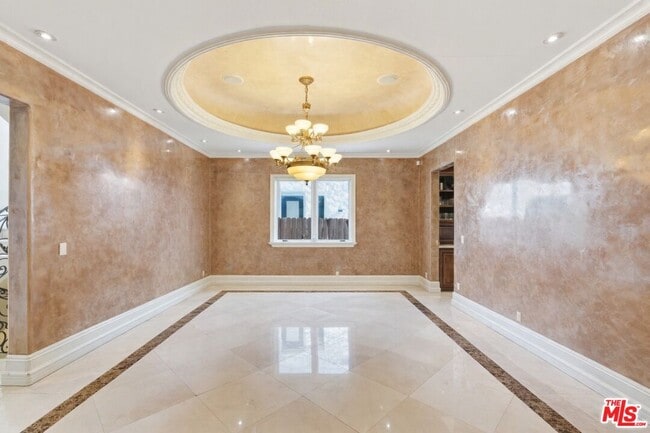 Building Photo - 2023 Parnell Ave