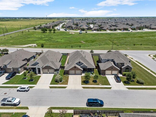 Building Photo - 20809 Grandala Ct