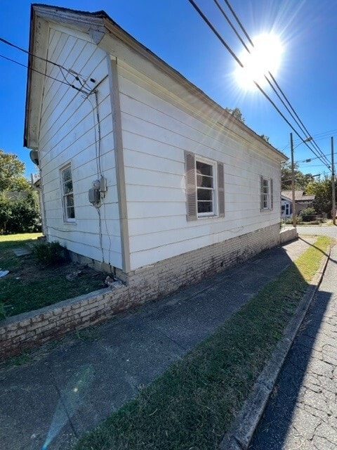 Building Photo - 401 Walnut St