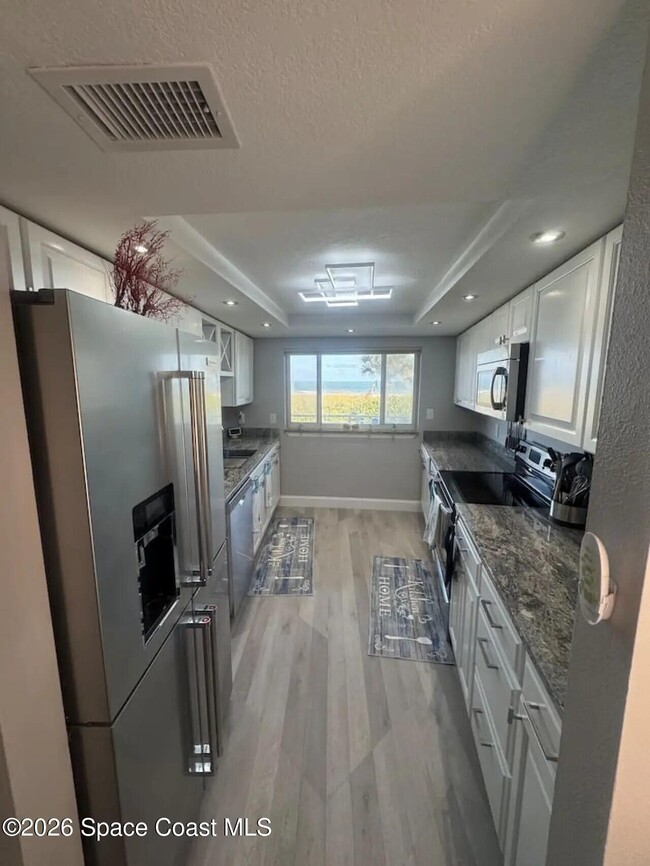 Building Photo - 4850 Ocean Beach Blvd