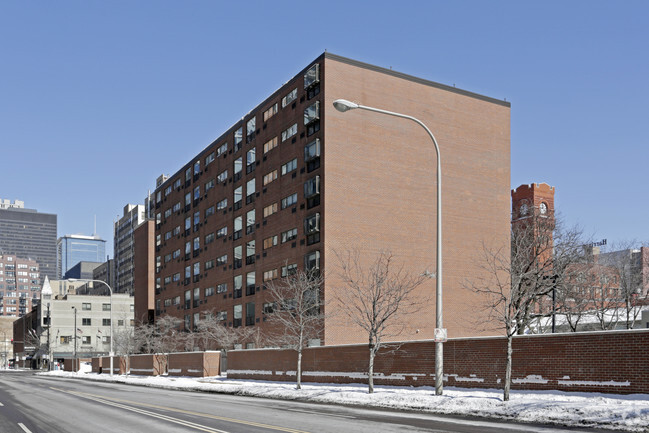 Building Photo - Oaks Dearborn Park