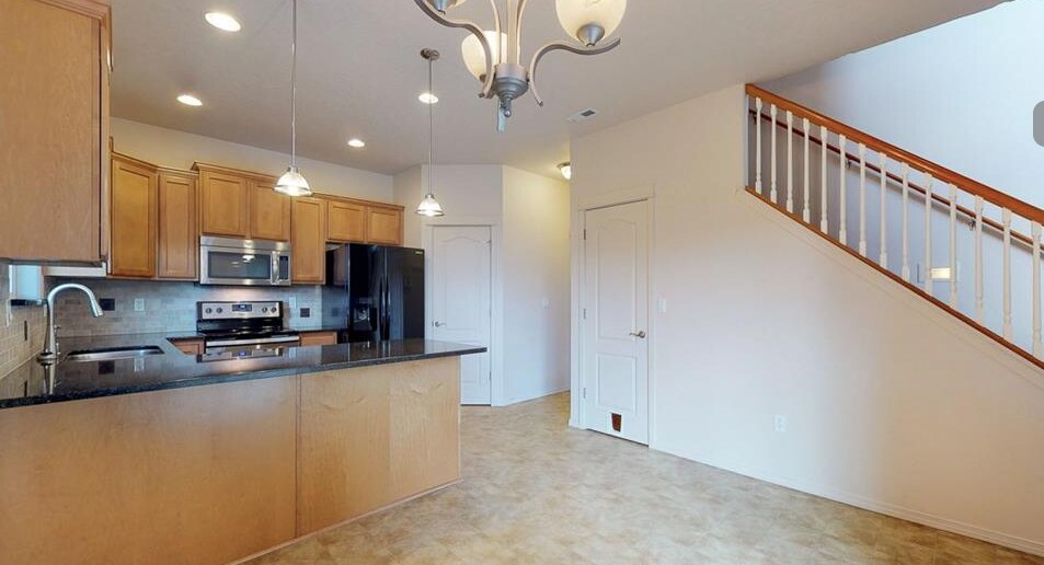 Building Photo - 301 S Quay St