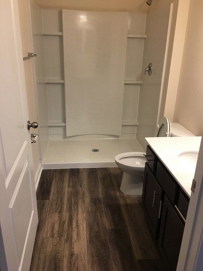 Building Photo - 3/2 Condo in Desirable Town Center Area/ Southside Blvd Jax!