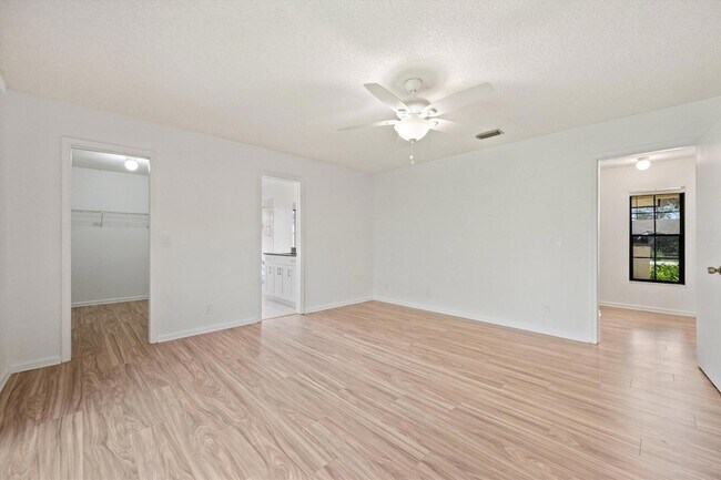 Building Photo - 13511 Jonquil Pl