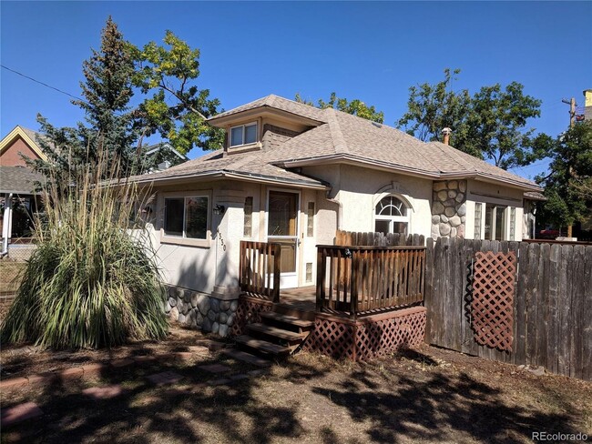 Primary Photo - AWESOME 3 BDRM HOME IN BERKELEY ONE BLOCK ...