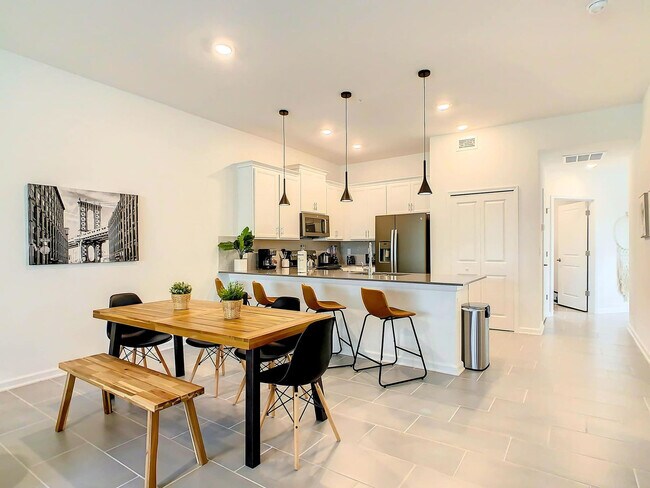 Building Photo - 8883 Cabot Cliffs Dr