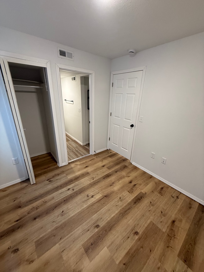 Building Photo - Seward Apartments