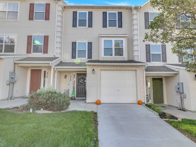 Building Photo - 374 E Braidhill Dr