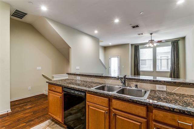 Building Photo - 4121 McKinney Ave