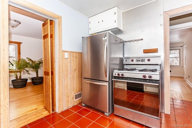 Building Photo - 530 Union Ave