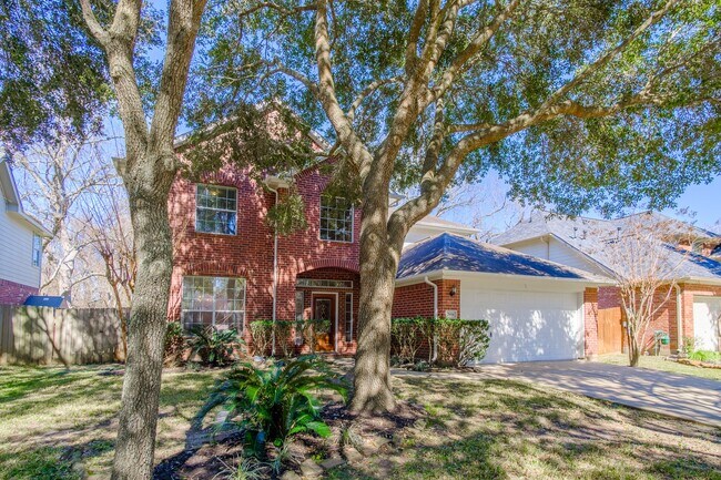 Building Photo - 2918 Five Oaks Dr