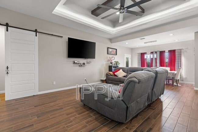 Building Photo - 30816 Muraya St