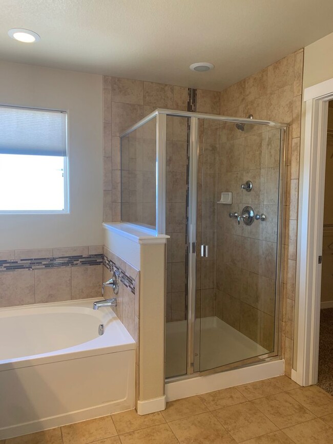 Building Photo - GORGEOUS TWO STORY WITH UNFINISHED BASEMENT
