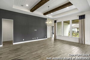 Building Photo - 3041 Bristow Pk