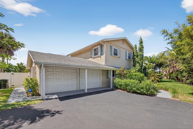 Building Photo - 2025 Jimmy Buffett Mem Hwy