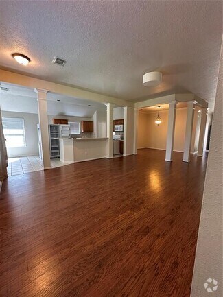 Building Photo - 31202 Windcrest Park Ln