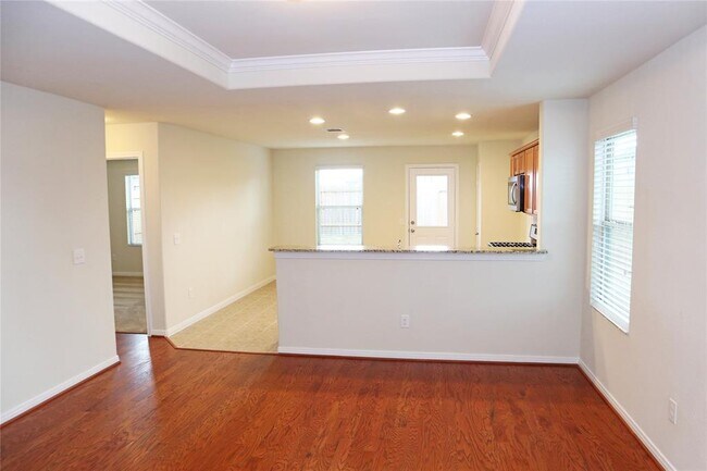 Building Photo - 12323 Skyview Manor Dr