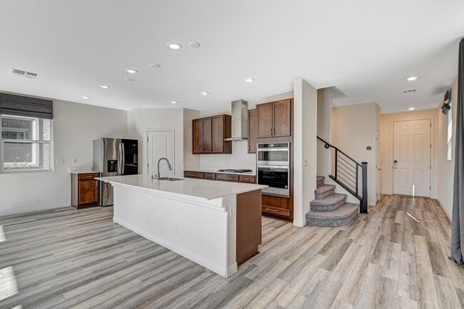 Building Photo - AMAZING 2 Story, 5 Bedroom Home in Gated community!