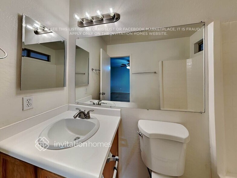 Building Photo - 15023 W Watson Ln