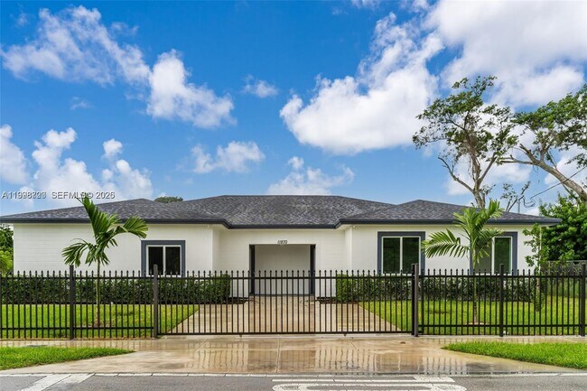 Building Photo - 11870 SW 220th Terrace