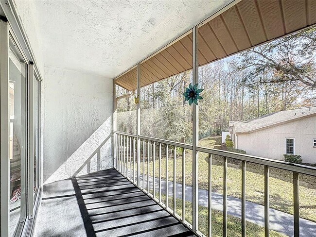 Building Photo - 12218 Fox Chase Dr