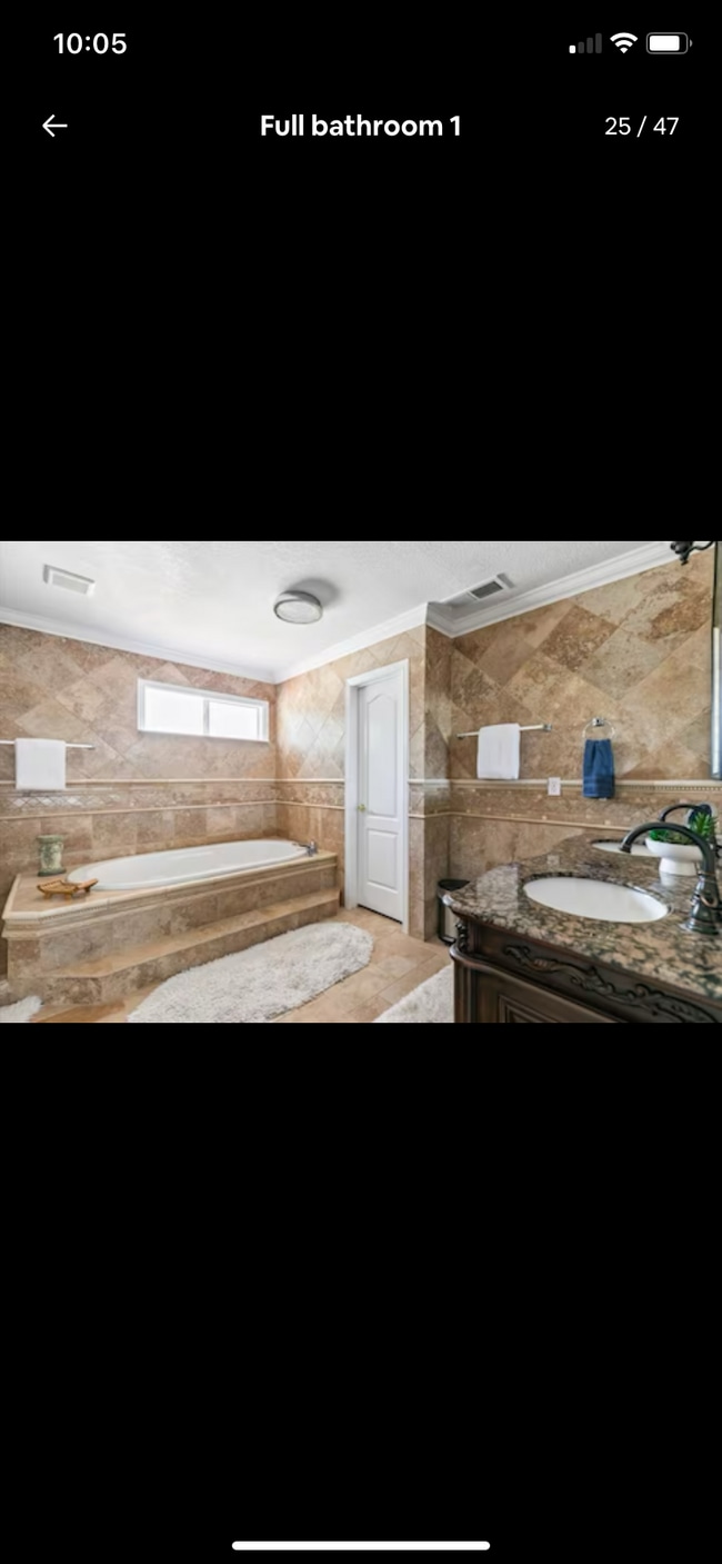 Building Photo - 7817 Straits Dr