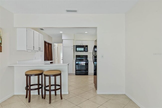 Building Photo - 9 Crompton Pl