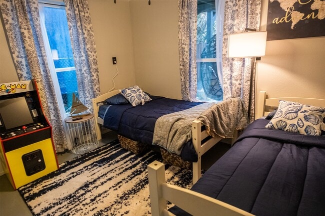 Building Photo - 4017 Avenue M