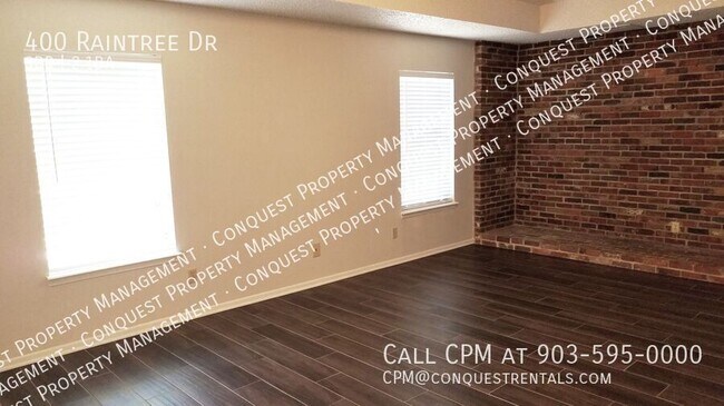Building Photo - 400 Raintree Dr