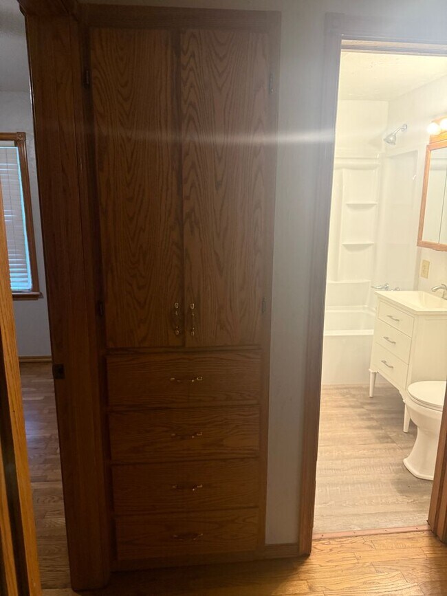 Building Photo - Charming 2-Bedroom Home for Lease – El?Reno, OK