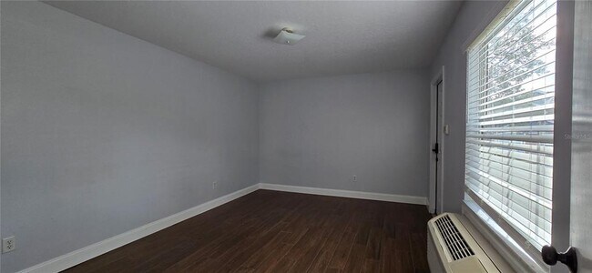 Building Photo - 372 Caribbean Dr