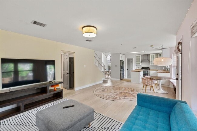 Building Photo - 12761 Council Bluff Dr