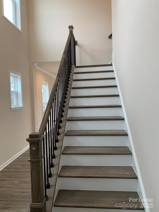Building Photo - 23042 Clarabelle Dr