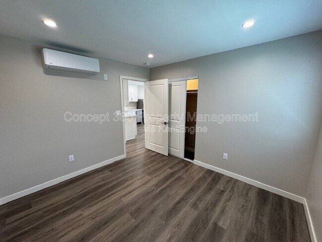 Building Photo - 254 Quincy Ave