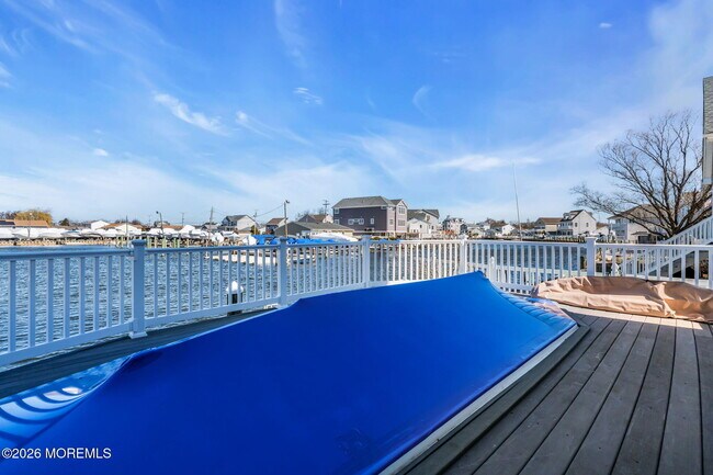 Building Photo - 3110 Windsor Ave