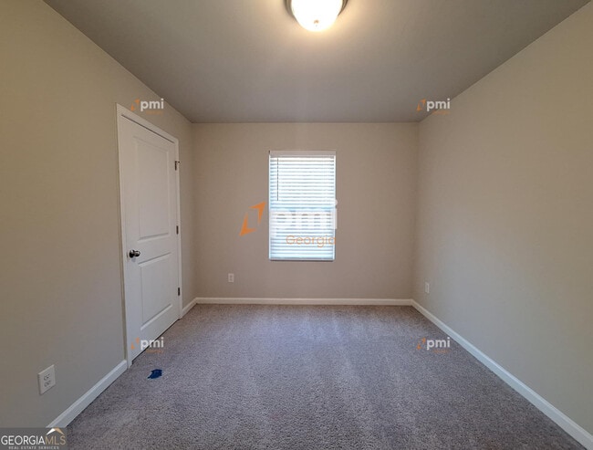 Building Photo - 731 Cole Dr