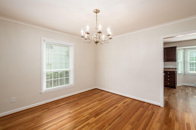 Building Photo - 2559 Welsford Rd