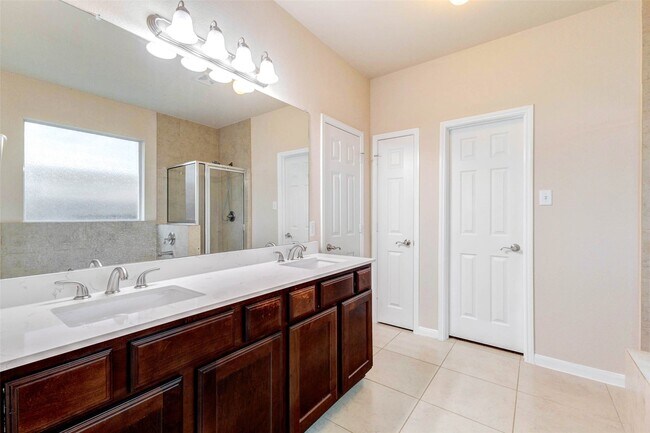 Building Photo - 3310 Pimlico Pine Ln
