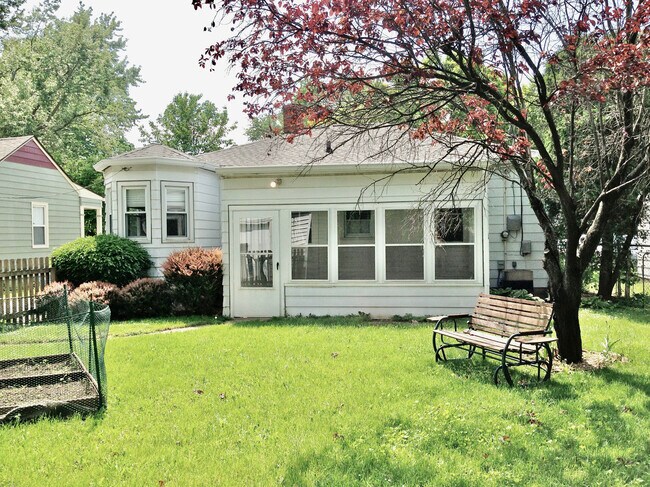 Such a great yard! - 5223 Ralston Ave