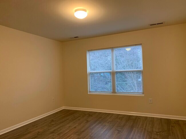 Building Photo - 2903 Berkeley Springs Pl