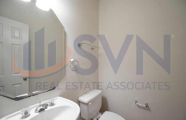 Building Photo - Beautiful 4BR, 2.5BA Home by the Eno River in North Durham