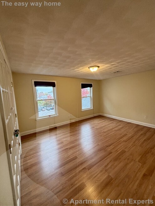 Building Photo - 6 Douglass St