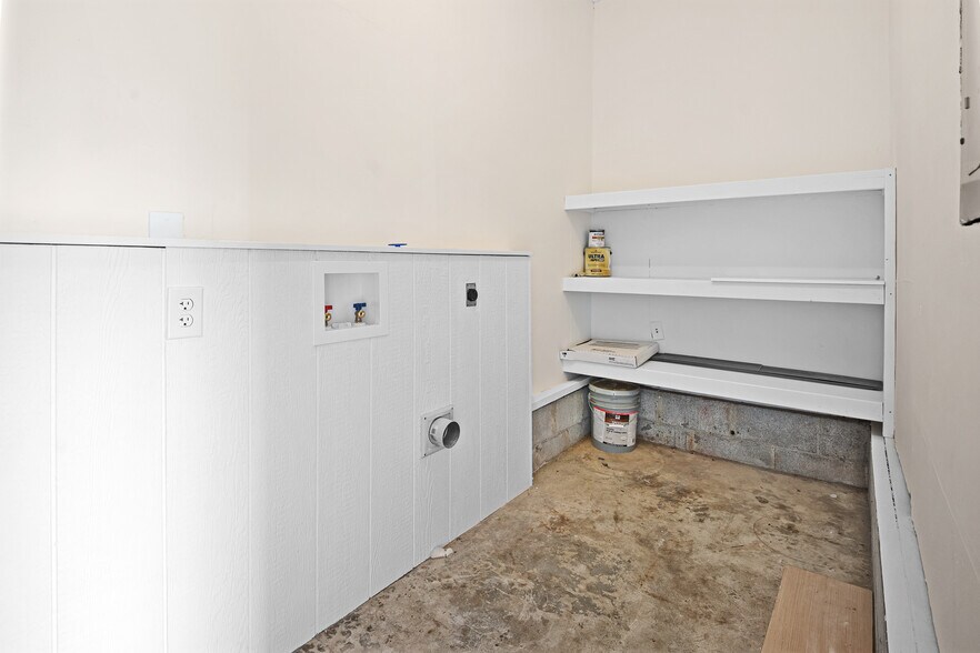 Building Photo - 101 Arnold Ln