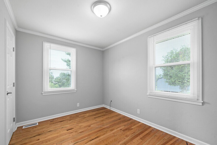 Building Photo - 4151 Chapel Hill Rd