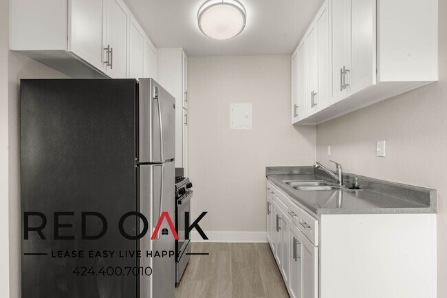 Building Photo - 13325 Heacock St