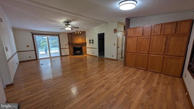Building Photo - 8167 Everona Rd