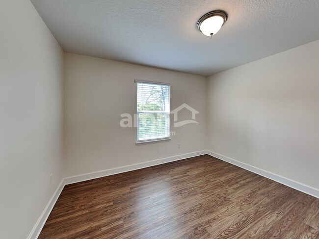 Building Photo - 2948 Calebs Cove Way